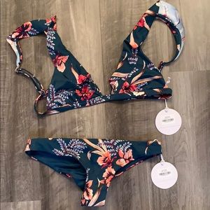 TAGS ON NEVER WORN Tori Praver bikini